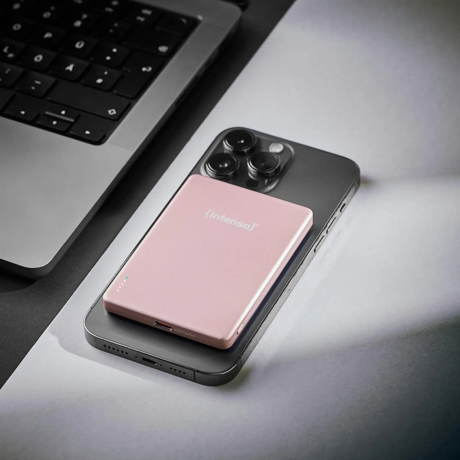 Зовнішній акумулятор USB 5000MAH MAG ROSE MW5000 7344023 INTENSO UA
