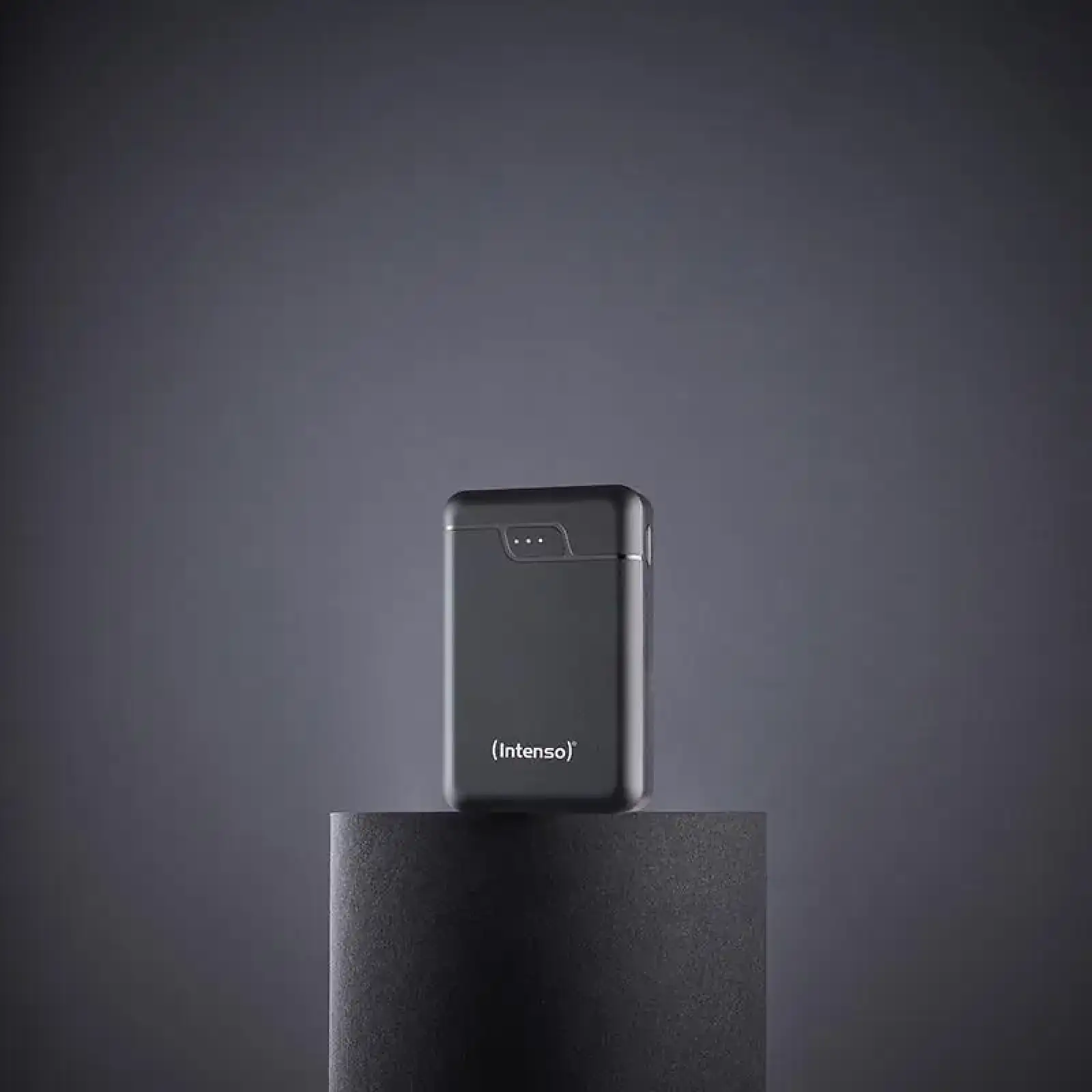 Зовнішній акумулятор USB 10000MAH BLACK B10000 7320530 INTENSO UA