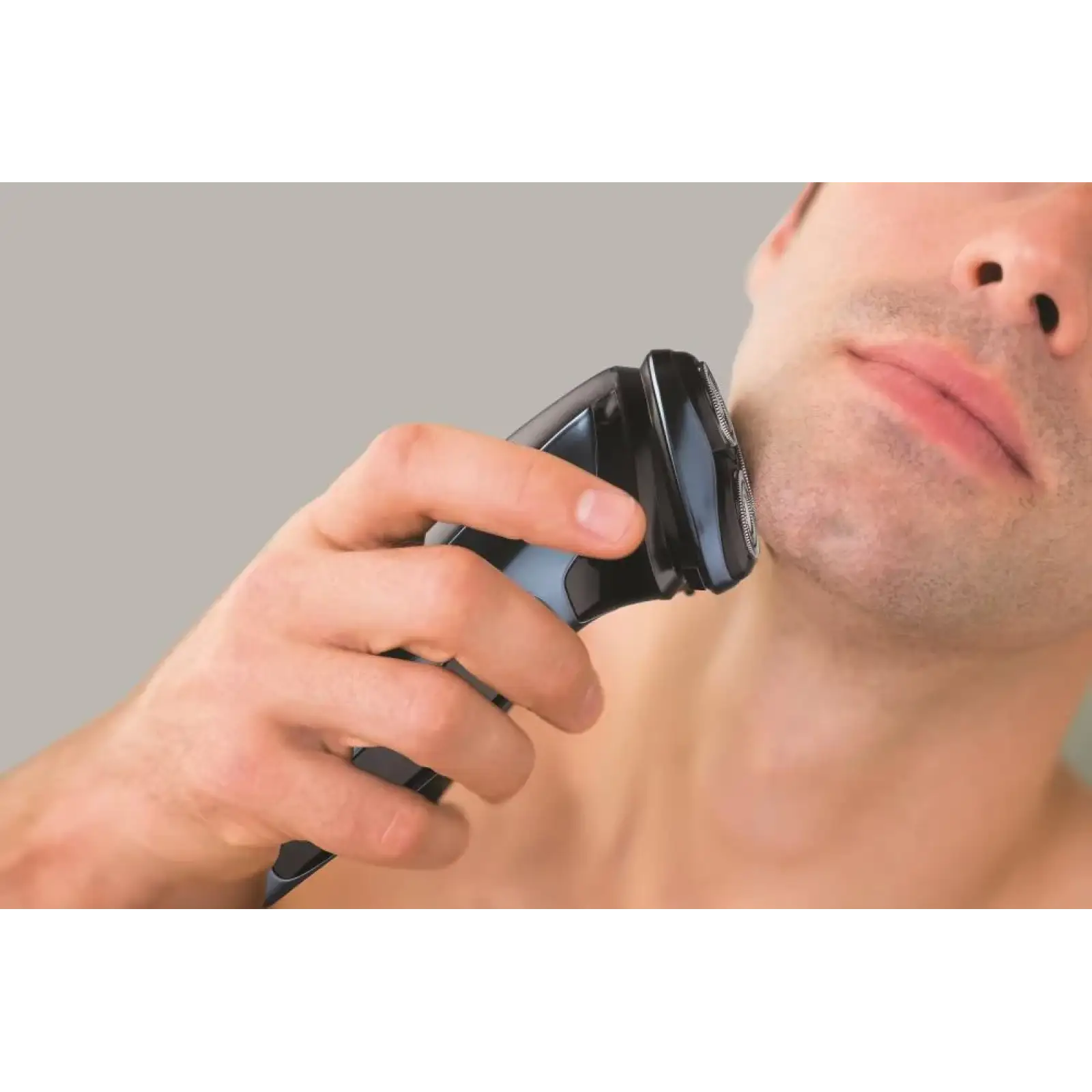 Бритва Ufesa Metal Shaver (60105208) UA
