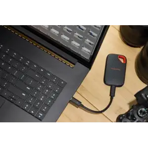 Накопичувач SSD USB3.2 1TB EXT. SDSSDE70-1T00-G25 SANDISK UA